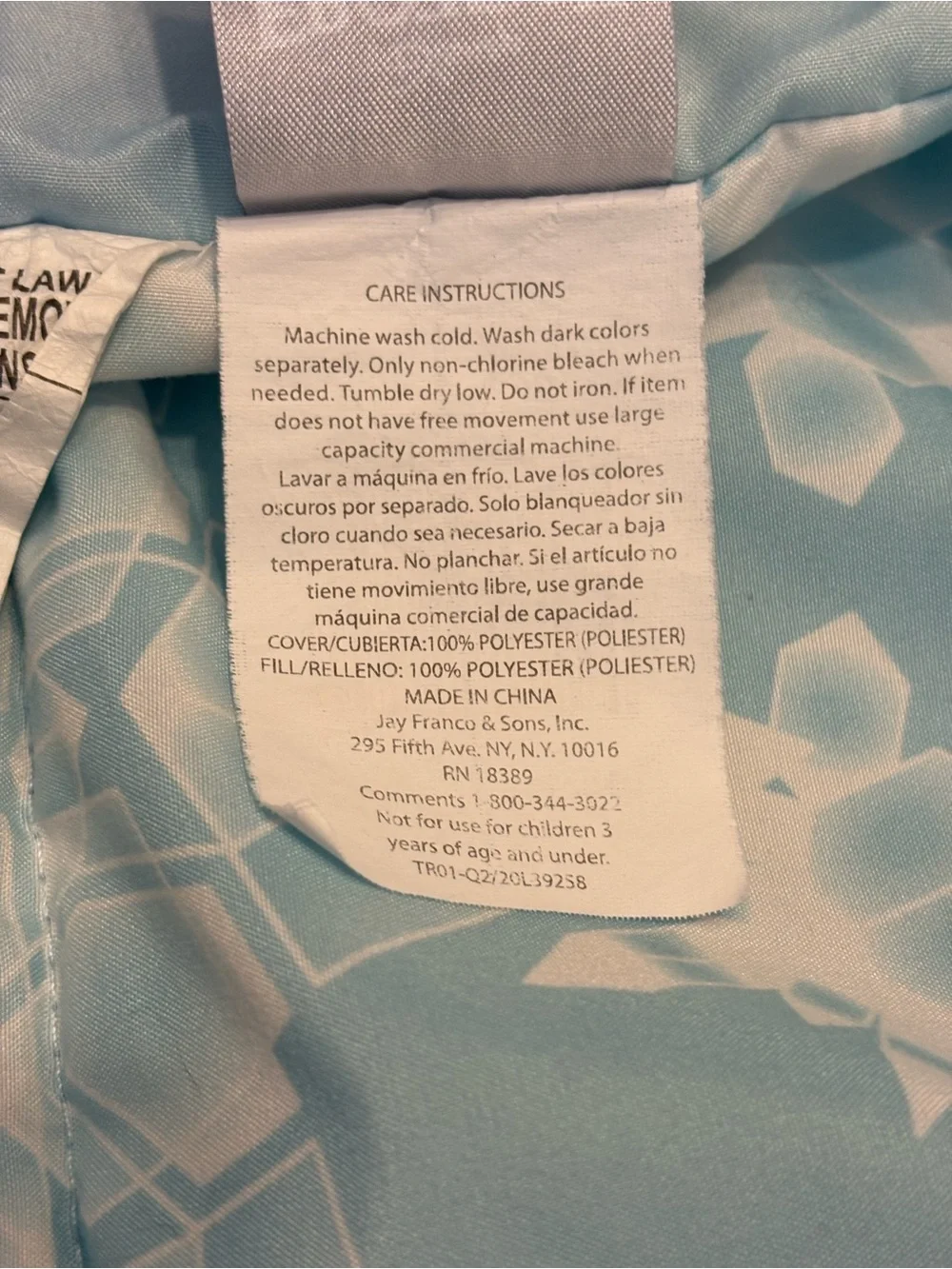Disney Frozen 2 Comforter Queen Full Elsa Reversible Snowflake Pattern on Back